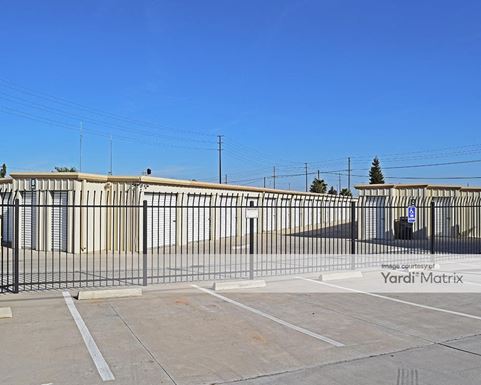 Source URL: https://cdnsc.rentcafe.com/dmslivecafe/3/1071689/1071689-1-5.jpg?width=-1&height=385&quality=80