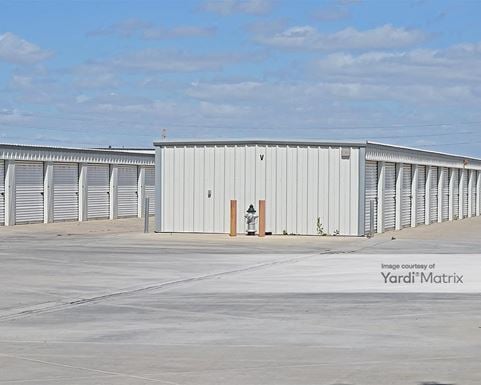 Source URL: https://cdnsc.rentcafe.com/dmslivecafe/3/1071702/1071702-1-3.jpg?width=-1&height=385&quality=80