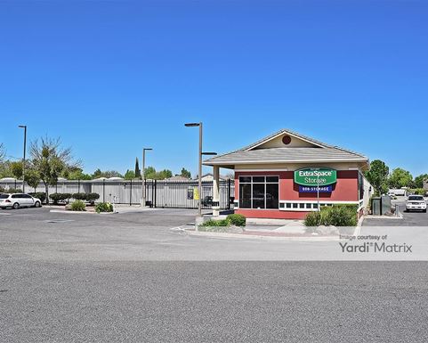 Source URL: https://cdnsc.rentcafe.com/dmslivecafe/3/1071715/1071715-1-2.jpg?width=-1&height=385&quality=80