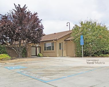 Storage Units for Rent available at 750 North Fowler Avenue, Clovis, CA 93611