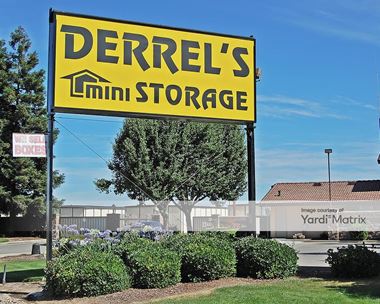 Storage Units for Rent available at 2425 North Santa Fe Avenue, Merced, CA 95348