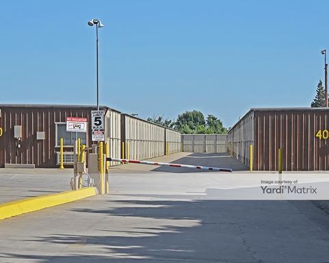 Source URL: https://cdnsc.rentcafe.com/dmslivecafe/3/1071742/1071742-1-2.jpg?width=-1&height=385&quality=80