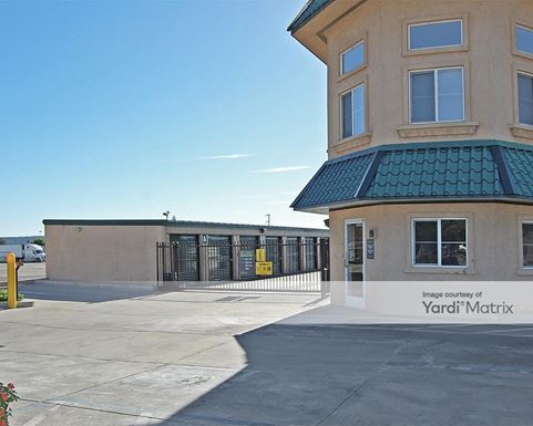 Source URL: https://cdnsc.rentcafe.com/dmslivecafe/3/1071756/1071756-1-2.jpg?width=-1&height=385&quality=80