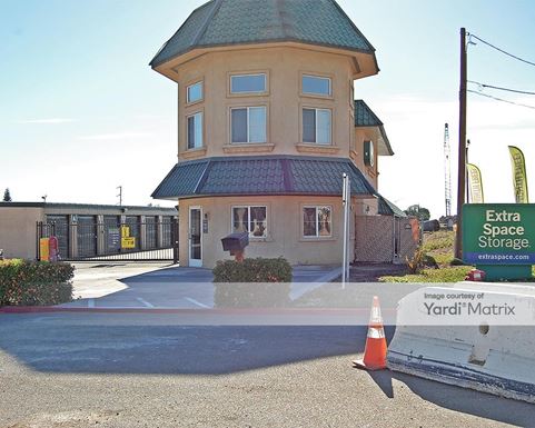 Source URL: https://cdnsc.rentcafe.com/dmslivecafe/3/1071756/1071756-1-5.jpg?width=-1&height=385&quality=80