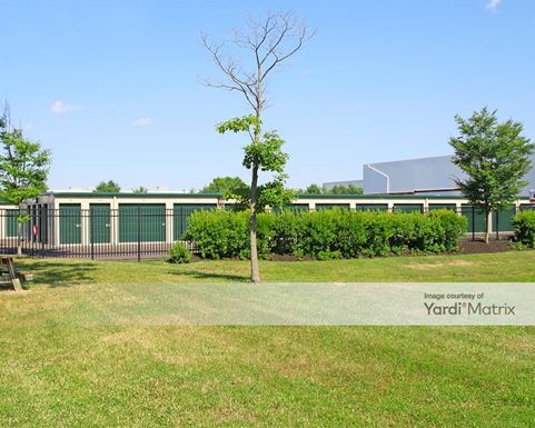 Source URL: https://cdnsc.rentcafe.com/dmslivecafe/3/1071775/1071775-1-5.jpg?width=-1&height=385&quality=80