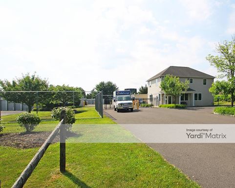 Source URL: https://cdnsc.rentcafe.com/dmslivecafe/3/1071783/1071783-1-2.jpg?width=-1&height=385&quality=80