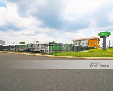 Source URL: https://cdnsc.rentcafe.com/dmslivecafe/3/1071784/1071784-1-4.jpg?width=-1&height=385&quality=80