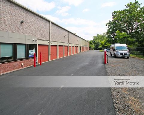 Source URL: https://cdnsc.rentcafe.com/dmslivecafe/3/1071795/1071795-1-2.jpg?width=-1&height=385&quality=80