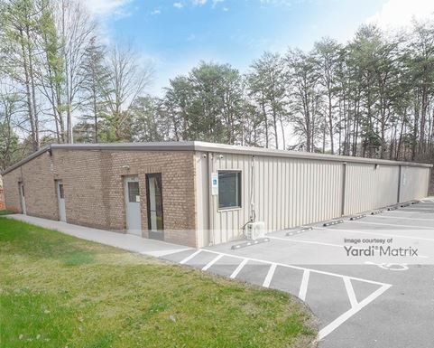 Source URL: https://cdnsc.rentcafe.com/dmslivecafe/3/1071810/1071810-1-2.jpg?width=-1&height=385&quality=80