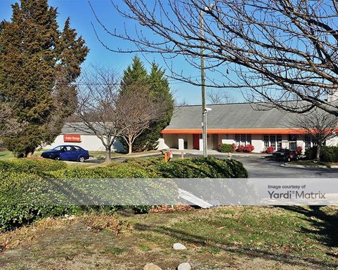 Source URL: https://cdnsc.rentcafe.com/dmslivecafe/3/1071823/1071823-1-2.jpg?width=-1&height=385&quality=80