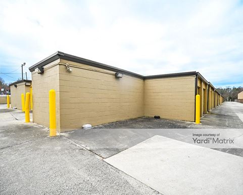 Source URL: https://cdnsc.rentcafe.com/dmslivecafe/3/1071848/1071848-1-5.jpg?width=-1&height=385&quality=80