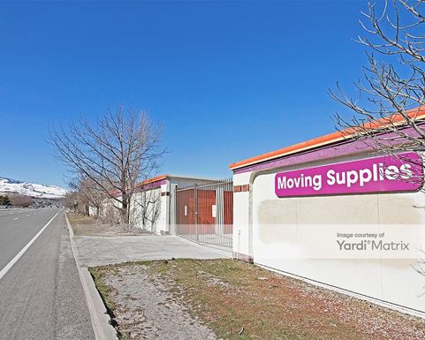 Source URL: https://cdnsc.rentcafe.com/dmslivecafe/3/1071863/1071863-1-4.jpg?width=-1&height=385&quality=80