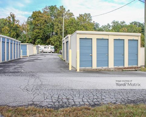 Source URL: https://cdnsc.rentcafe.com/dmslivecafe/3/1071882/1071882-1-2.jpg?width=-1&height=385&quality=80