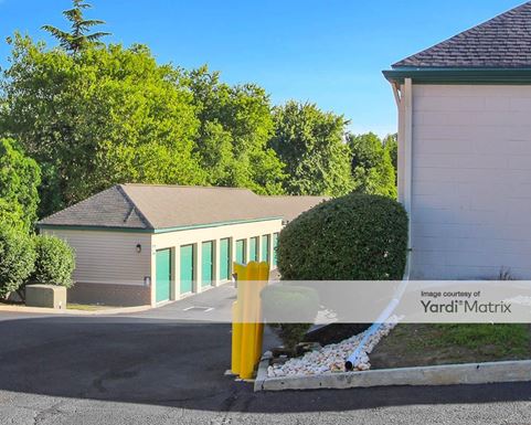 Source URL: https://cdnsc.rentcafe.com/dmslivecafe/3/1071900/1071900-1-2.jpg?width=-1&height=385&quality=80