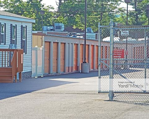 Source URL: https://cdnsc.rentcafe.com/dmslivecafe/3/1071930/1071930-1-4.jpg?width=-1&height=385&quality=80