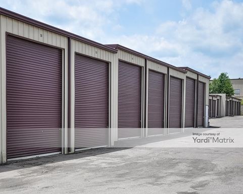 Source URL: https://cdnsc.rentcafe.com/dmslivecafe/3/1071965/1071965-1-4.jpg?width=-1&height=385&quality=80