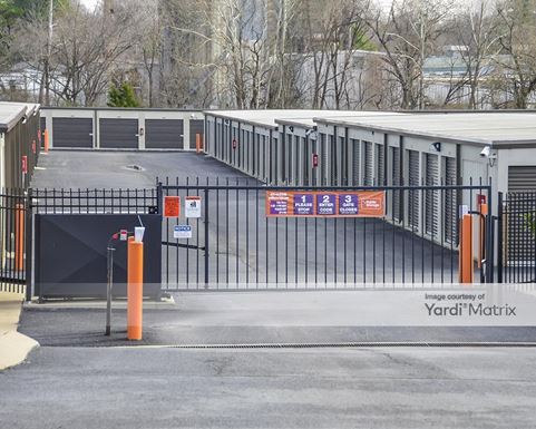 Source URL: https://cdnsc.rentcafe.com/dmslivecafe/3/1071966/1071966-1-3.jpg?width=-1&height=385&quality=80