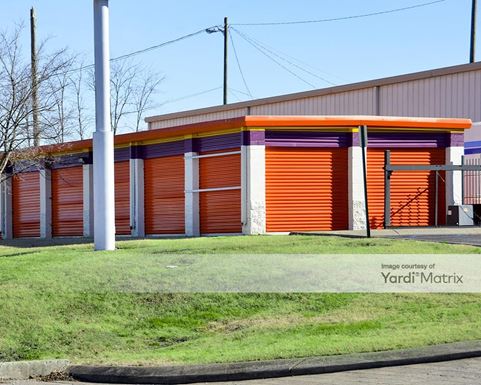 Source URL: https://cdnsc.rentcafe.com/dmslivecafe/3/1071988/1071988-1-2.jpg?width=-1&height=385&quality=80