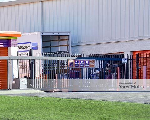 Source URL: https://cdnsc.rentcafe.com/dmslivecafe/3/1071988/1071988-1-4.jpg?width=-1&height=385&quality=80