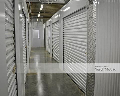 Source URL: https://cdnsc.rentcafe.com/dmslivecafe/3/1071995/1071995-1-5.jpg?width=-1&height=385&quality=80