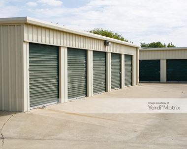 Storage Units for Rent available at 904 South Kaufman Street, Ennis, TX 75119