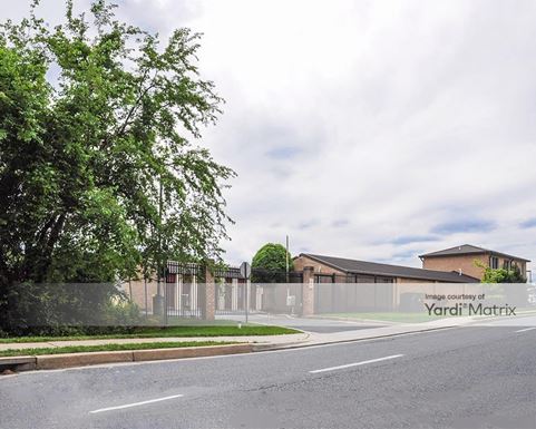 Source URL: https://cdnsc.rentcafe.com/dmslivecafe/3/1072053/1072053-1-3.jpg?width=-1&height=385&quality=80