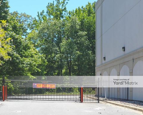 Source URL: https://cdnsc.rentcafe.com/dmslivecafe/3/1072072/1072072-1-2.jpg?width=-1&height=385&quality=80