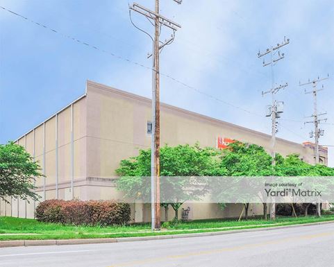 Source URL: https://cdnsc.rentcafe.com/dmslivecafe/3/1072073/1072073-1-4.jpg?width=-1&height=385&quality=80