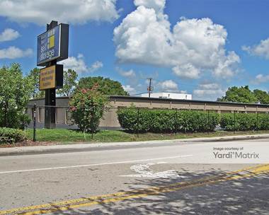 Storage Units for Rent available at 4400 Solomon Blvd, Fort Myers, FL 33901