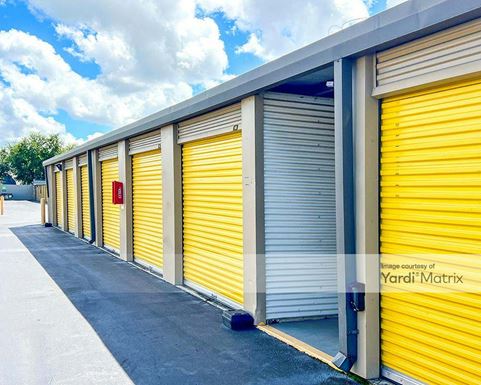 Source URL: https://cdnsc.rentcafe.com/dmslivecafe/3/1072085/1072085-1-4.jpg?width=-1&height=385&quality=80