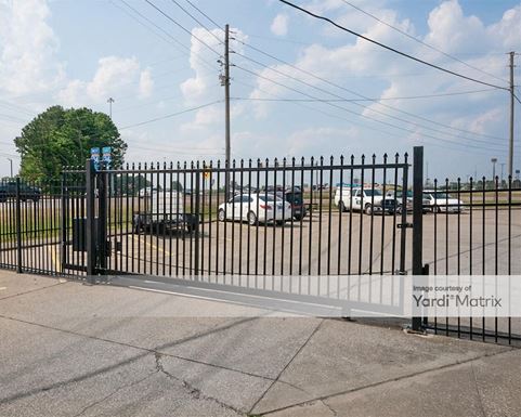 Source URL: https://cdnsc.rentcafe.com/dmslivecafe/3/1072167/1072167-1-2.jpg?width=-1&height=385&quality=80