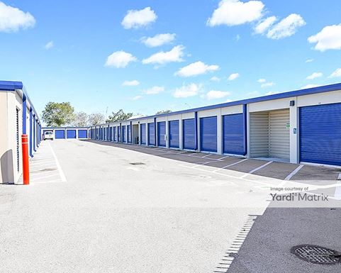 Source URL: https://cdnsc.rentcafe.com/dmslivecafe/3/1072226/1072226-1-5.jpg?width=-1&height=385&quality=80