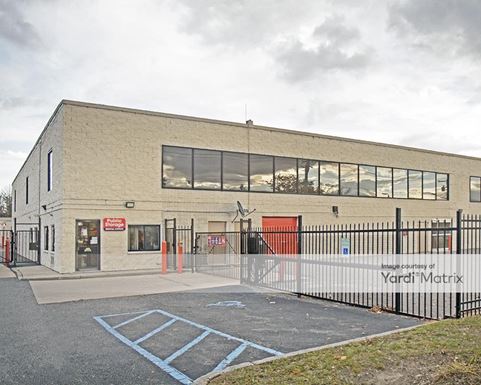 Source URL: https://cdnsc.rentcafe.com/dmslivecafe/3/1072279/1072279-1-2.jpg?width=-1&height=385&quality=80