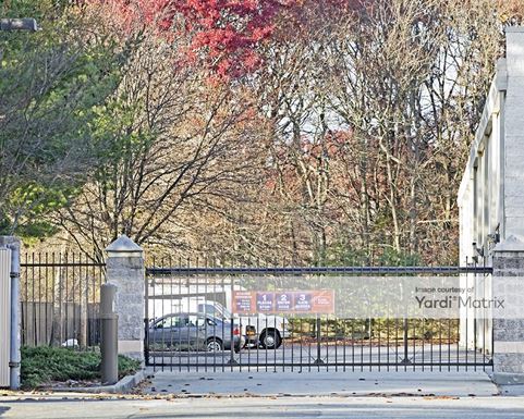 Source URL: https://cdnsc.rentcafe.com/dmslivecafe/3/1072293/1072293-1-2.jpg?width=-1&height=385&quality=80