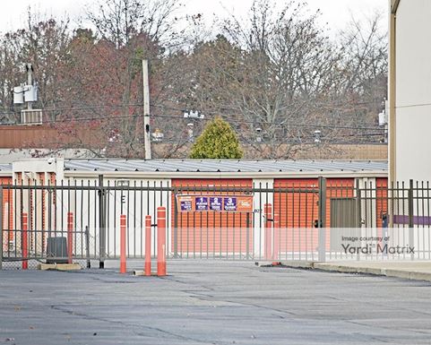 Source URL: https://cdnsc.rentcafe.com/dmslivecafe/3/1072296/1072296-1-2.jpg?width=-1&height=385&quality=80