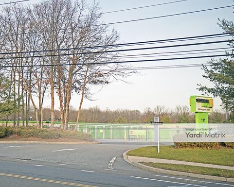 Source URL: https://cdnsc.rentcafe.com/dmslivecafe/3/1072300/1072300-1-4.jpg?width=-1&height=385&quality=80