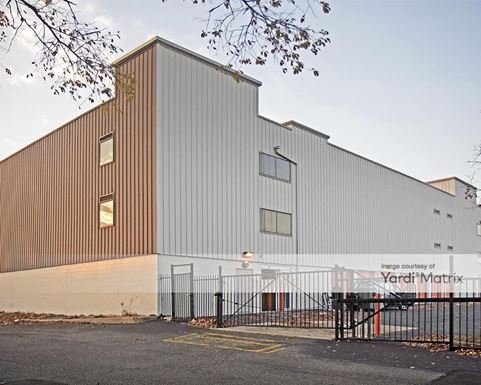 Source URL: https://cdnsc.rentcafe.com/dmslivecafe/3/1072302/1072302-1-3.jpg?width=-1&height=385&quality=80