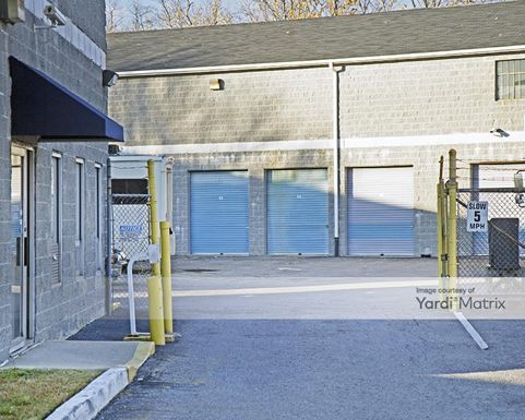 Source URL: https://cdnsc.rentcafe.com/dmslivecafe/3/1072309/1072309-1-3.jpg?width=-1&height=385&quality=80