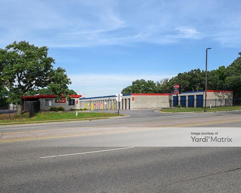 Source URL: https://cdnsc.rentcafe.com/dmslivecafe/3/1072338/1072338-1-4.jpg?width=-1&height=385&quality=80