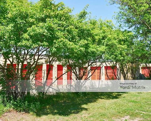 Source URL: https://cdnsc.rentcafe.com/dmslivecafe/3/1072346/1072346-1-4.jpg?width=-1&height=385&quality=80