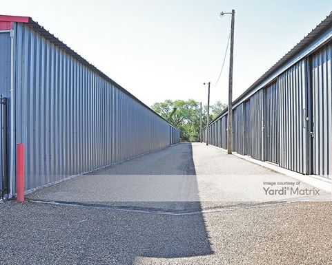 Source URL: https://cdnsc.rentcafe.com/dmslivecafe/3/1072361/1072361-1-4.jpg?width=-1&height=385&quality=80