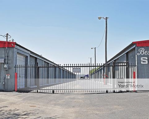 Source URL: https://cdnsc.rentcafe.com/dmslivecafe/3/1072363/1072363-1-3.jpg?width=-1&height=385&quality=80