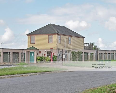 Source URL: https://cdnsc.rentcafe.com/dmslivecafe/3/1072368/1072368-1-2.jpg?width=-1&height=385&quality=80