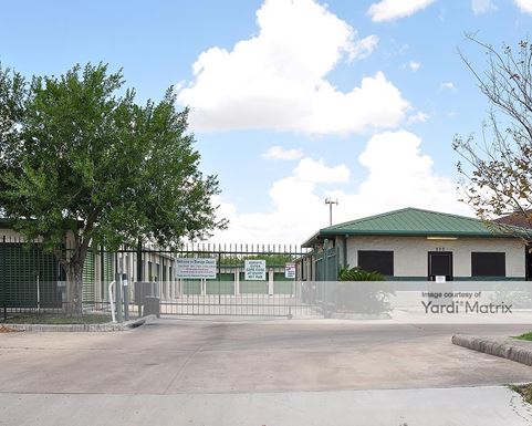 Source URL: https://cdnsc.rentcafe.com/dmslivecafe/3/1072377/1072377-1-5.jpg?width=-1&height=385&quality=80