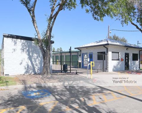 Source URL: https://cdnsc.rentcafe.com/dmslivecafe/3/1072378/1072378-1-3.jpg?width=-1&height=385&quality=80