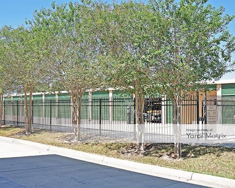 Source URL: https://cdnsc.rentcafe.com/dmslivecafe/3/1072381/1072381-1-4.jpg?width=-1&height=385&quality=80