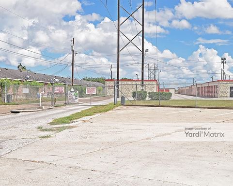 Source URL: https://cdnsc.rentcafe.com/dmslivecafe/3/1072383/1072383-1-2.jpg?width=-1&height=385&quality=80