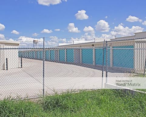 Source URL: https://cdnsc.rentcafe.com/dmslivecafe/3/1072386/1072386-1-5.jpg?width=-1&height=385&quality=80