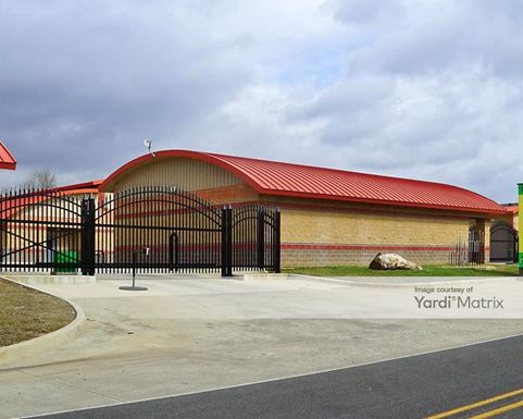 Source URL: https://cdnsc.rentcafe.com/dmslivecafe/3/1072398/1072398-1-3.jpg?width=-1&height=385&quality=80