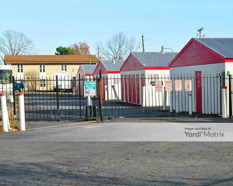 Source URL: https://cdnsc.rentcafe.com/dmslivecafe/3/1072403/1072403-1-2.jpg?width=-1&height=385&quality=80